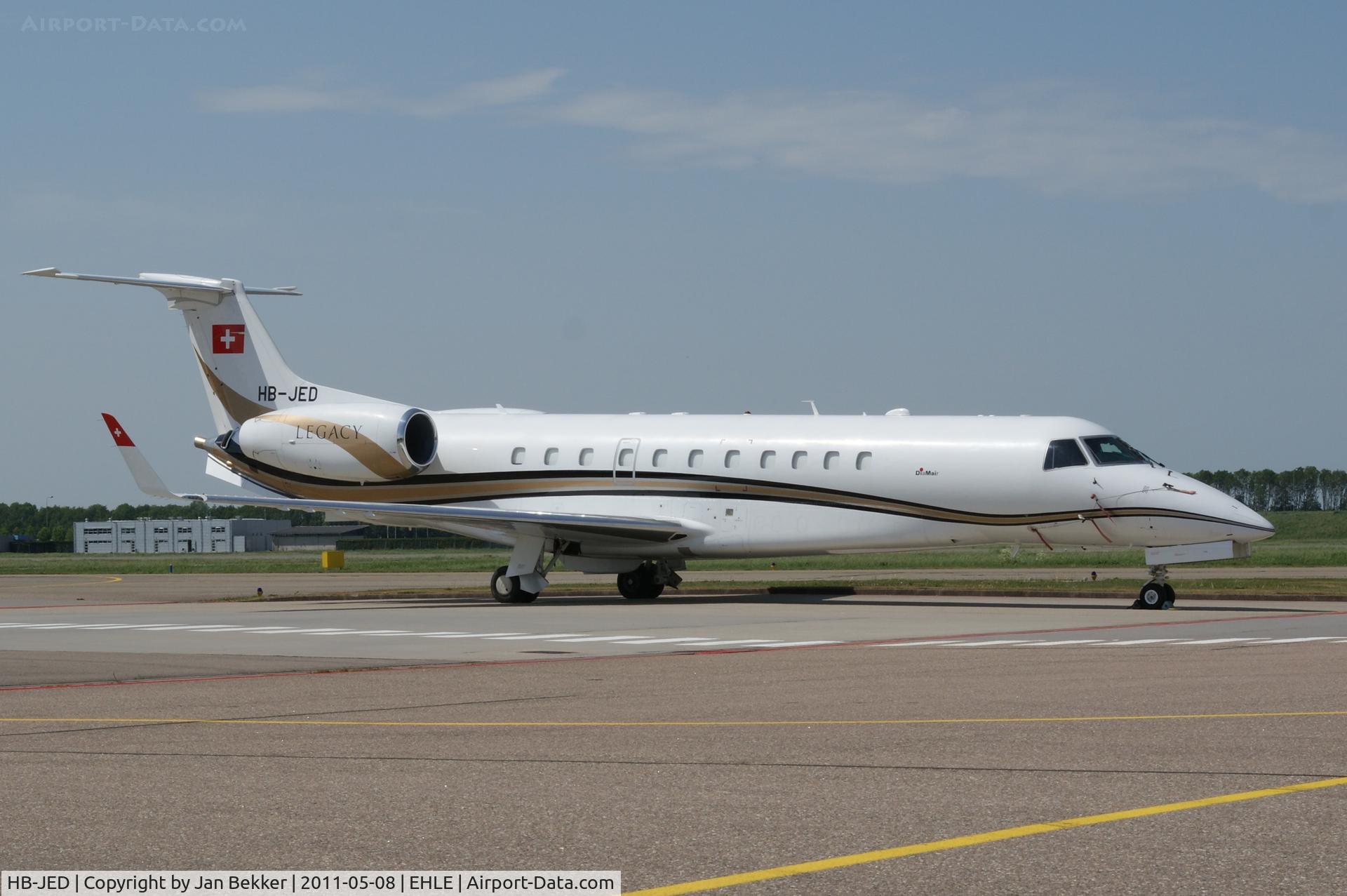 HB-JED, 2003 Embraer EMB-135BJ Legacy C/N 14500644, Platform Lelystad Airport