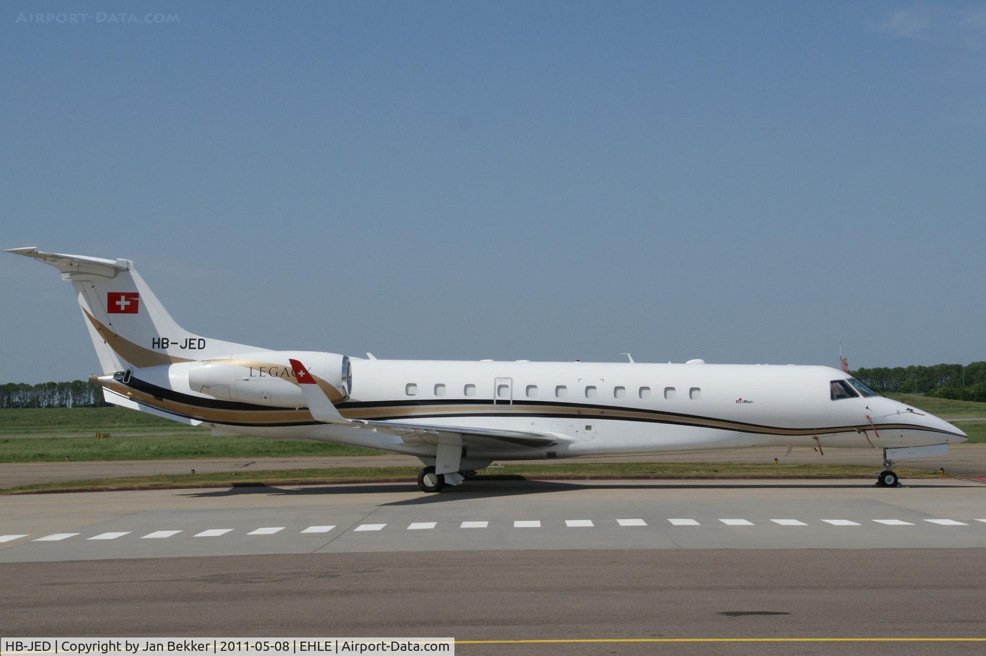HB-JED, 2003 Embraer EMB-135BJ Legacy C/N 14500644, Platform Lelystad Airport