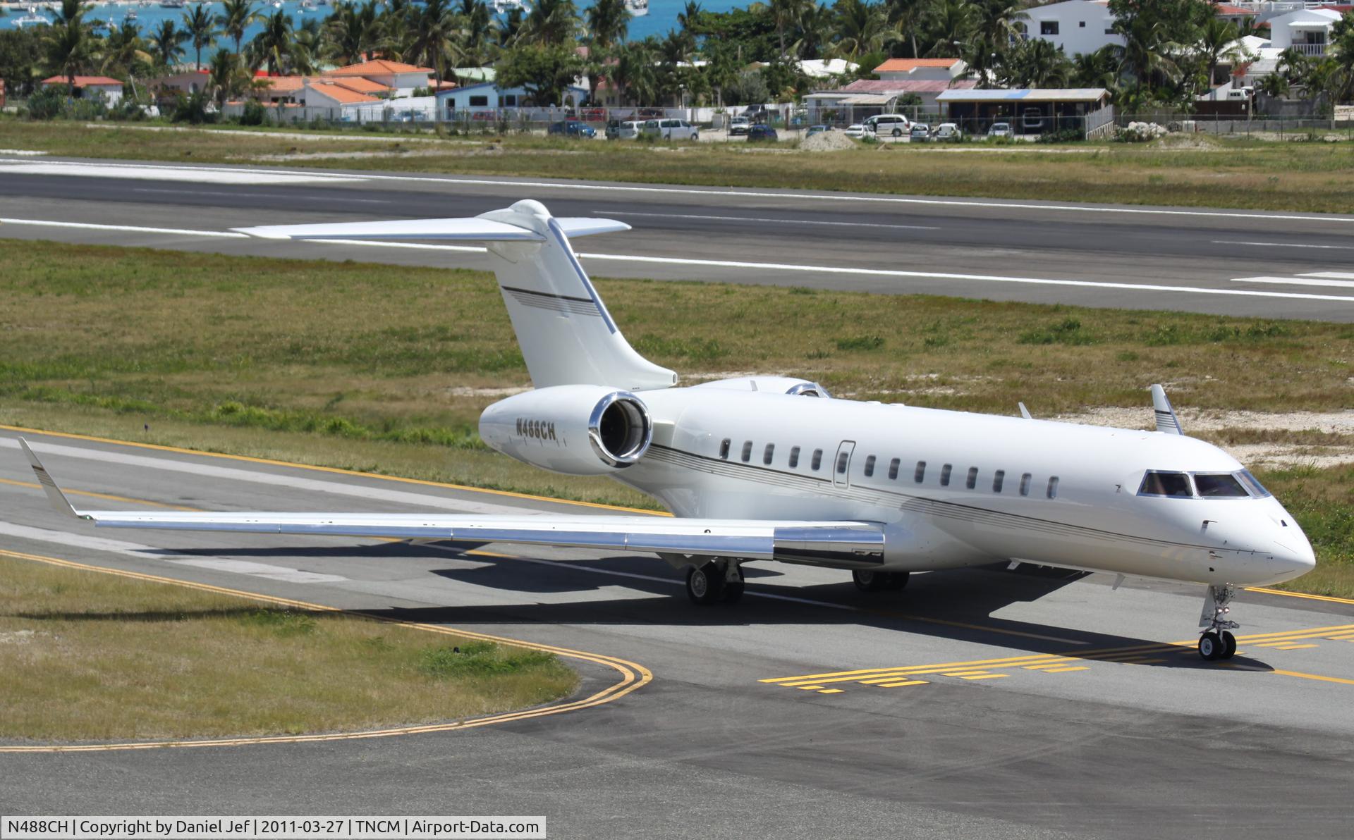 N488CH, 2004 Bombardier BD-700-1A10 Global Express C/N 9150, N488CH at The lines at TNCM for take off