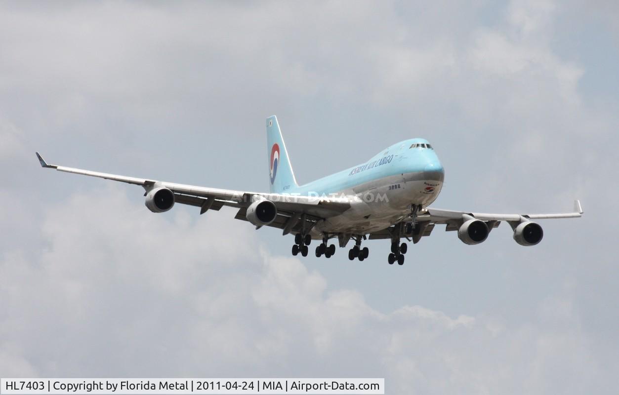 HL7403, 1998 Boeing 747-4B5F/SCD C/N 26408, Korean Cargo