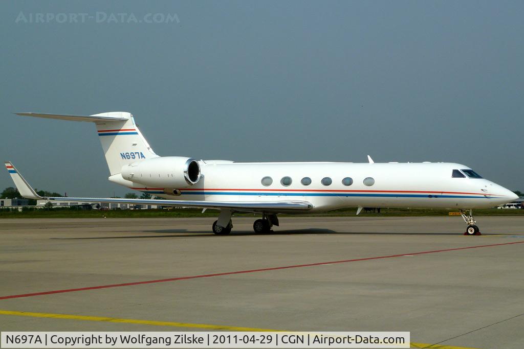 N697A, 2001 Gulfstream Aerospace G-V C/N 662, visitor