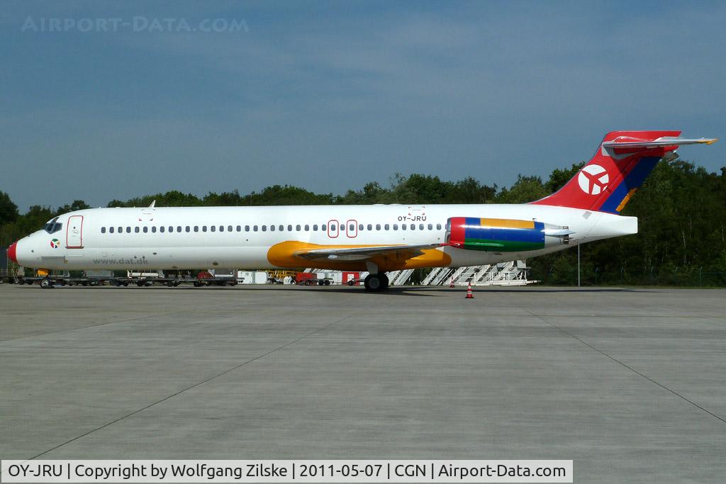 OY-JRU, 1987 McDonnell Douglas MD-87 (DC-9-87) C/N 49403, visitor
