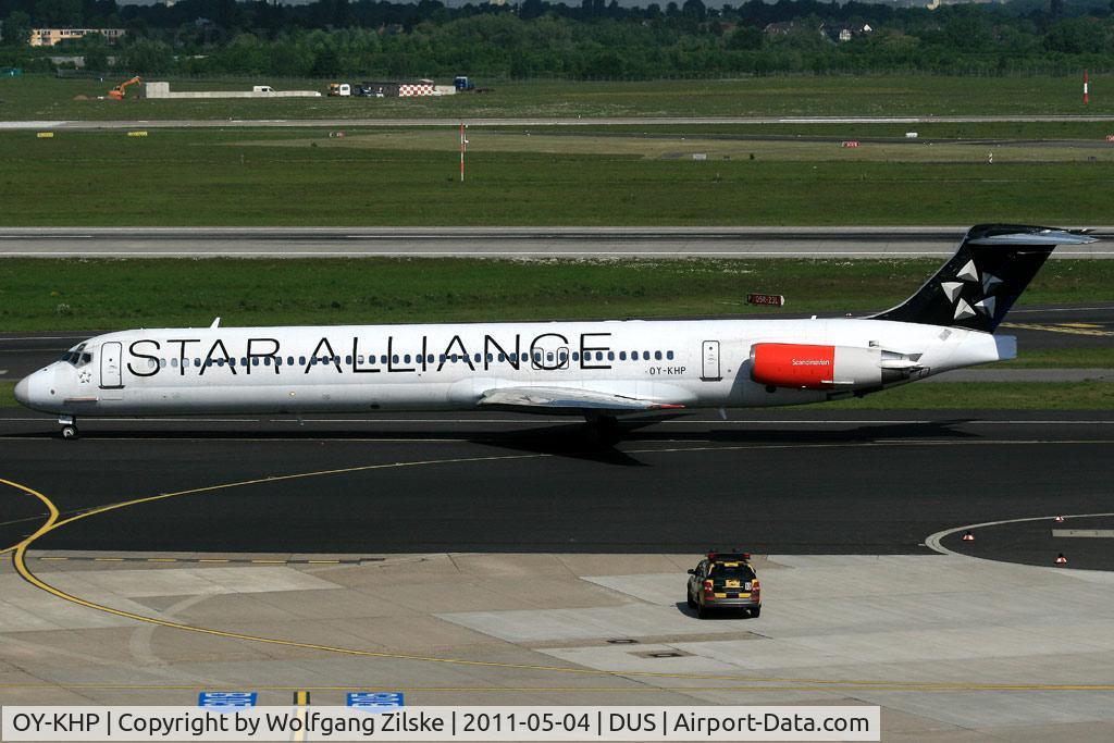 OY-KHP, 1991 McDonnell Douglas MD-81 (DC-9-81) C/N 53007, visitor