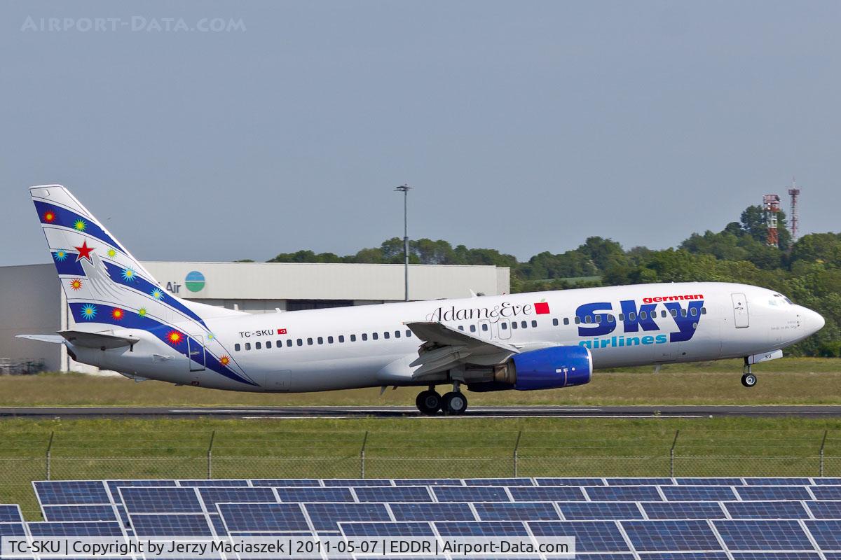 TC-SKU, 2000 Boeing 737-883 C/N 30194, TC-SKU_
Boeing 737-883