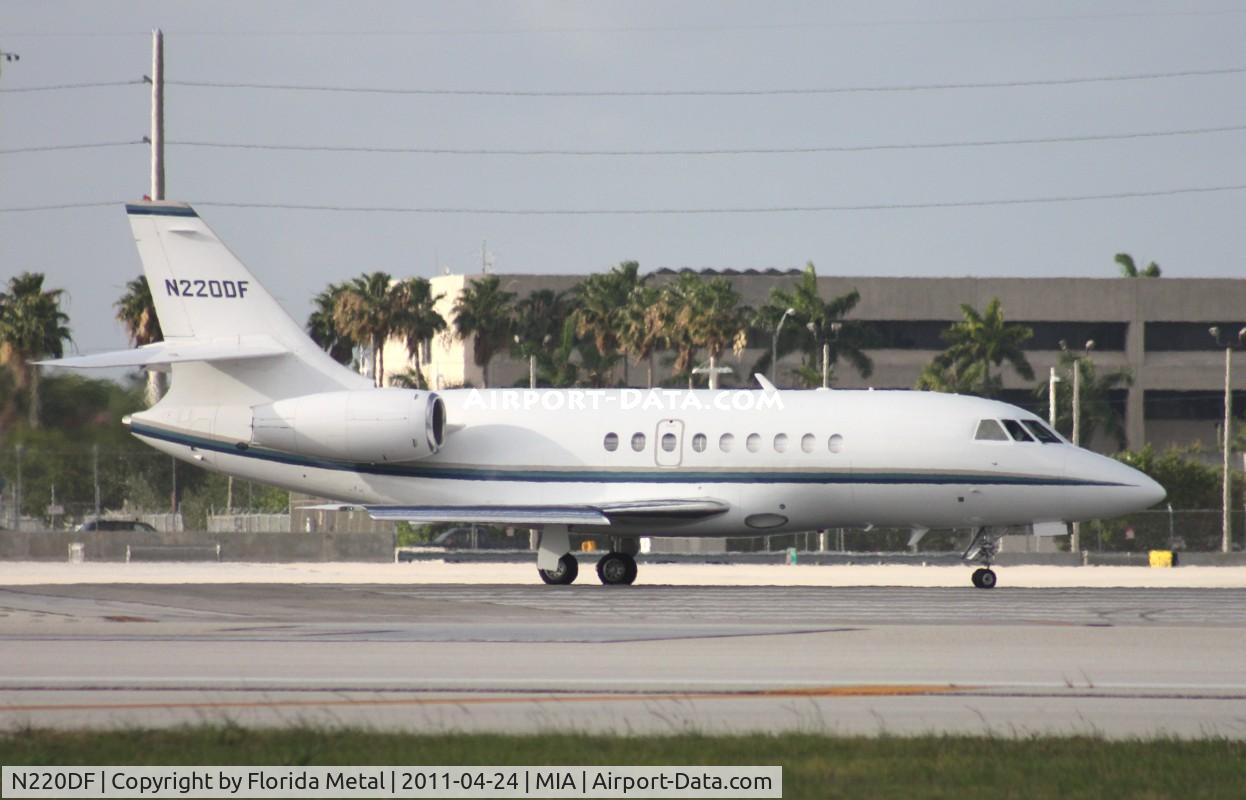 N220DF, 1998 Dassault Falcon 2000 C/N 69, Falcon 2000