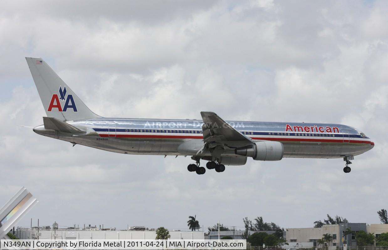 N349AN, 2003 Boeing 767-323 C/N 33088, American 767-300