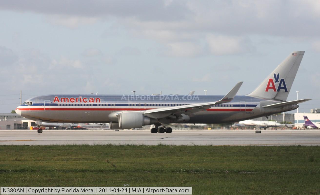 N380AN, 1993 Boeing 767-323 C/N 25449, American 767-300