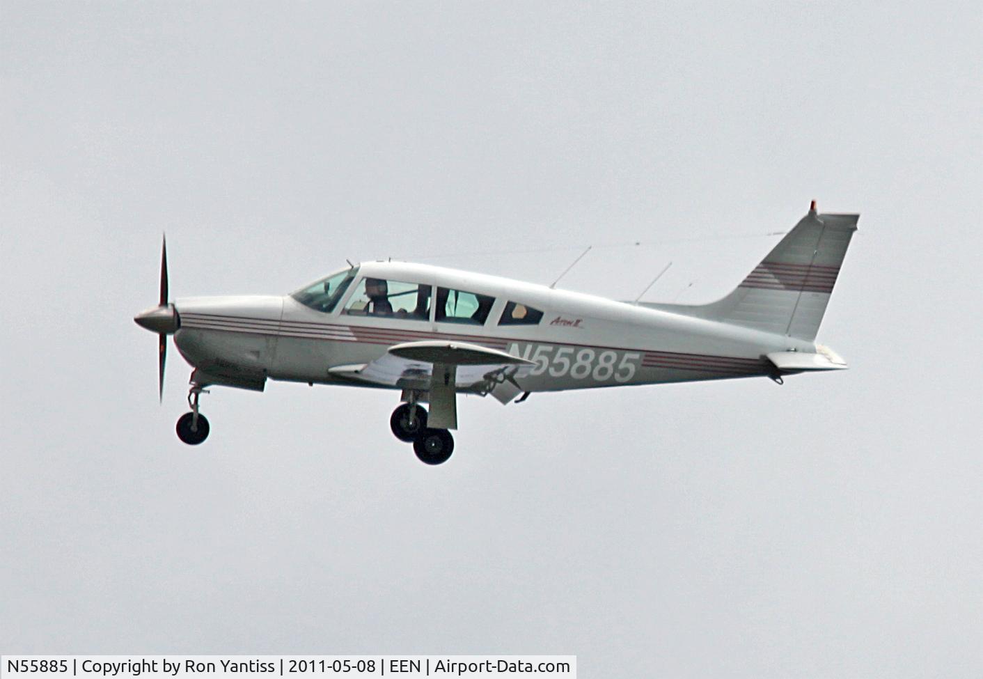 N55885, 1973 Piper PA-28R-200 Cherokee Arrow C/N 28R-7335305, Final turn on approach to Keene, NH