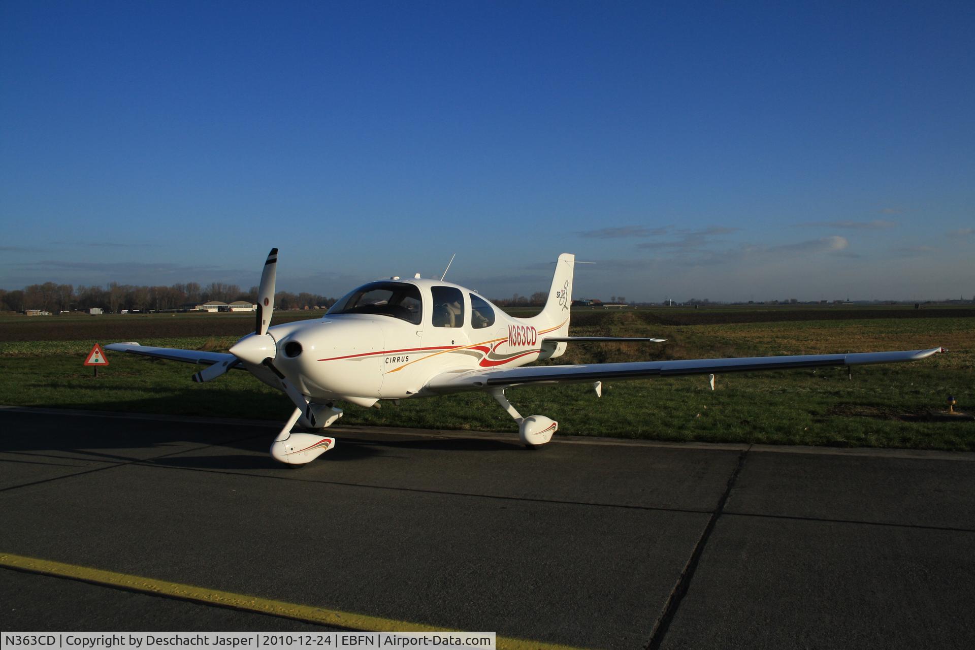 N363CD, 2004 Cirrus SR22 G2 C/N 0920, N363CD @ EBFN (Koksijde) on Christmas 2010