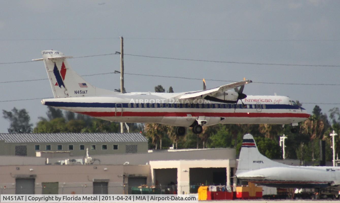 N451AT, 1995 ATR 72-212 C/N 451, American Eagle ATR 72