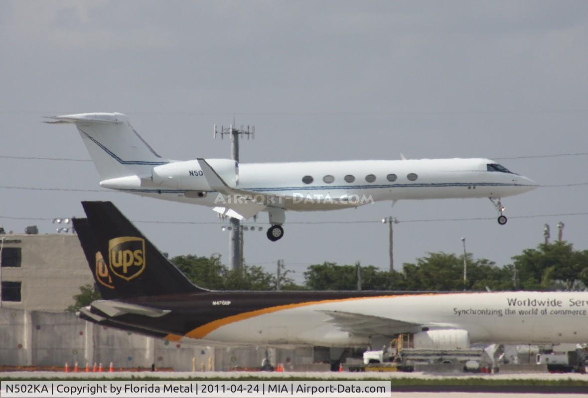 N502KA, 1999 Gulfstream Aerospace G-V C/N 502, Gulfstream V