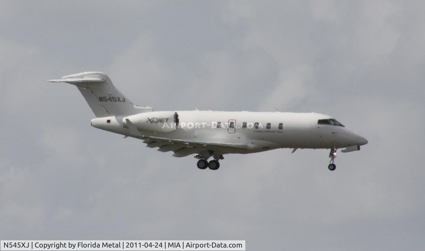 N545XJ, Bombardier Challenger 300 (BD-100-1A10) C/N 20253, CL-300