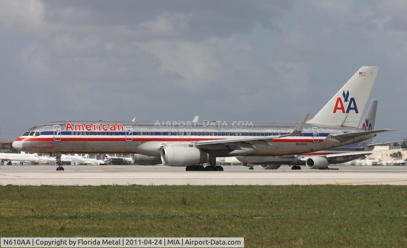 N610AA, 1989 Boeing 757-223 C/N 24486, American 757-200