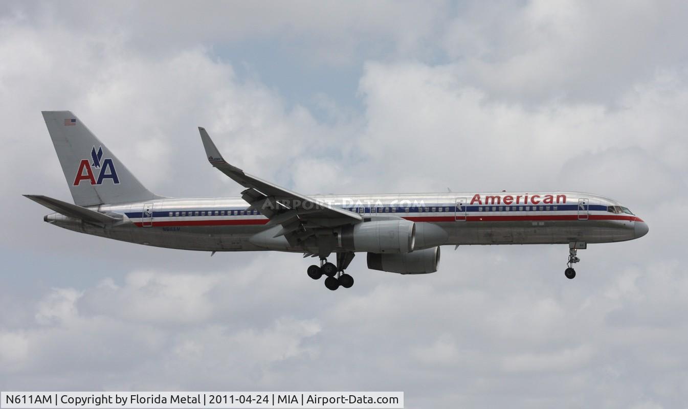 N611AM, 1989 Boeing 757-223 C/N 24487, American 757-200