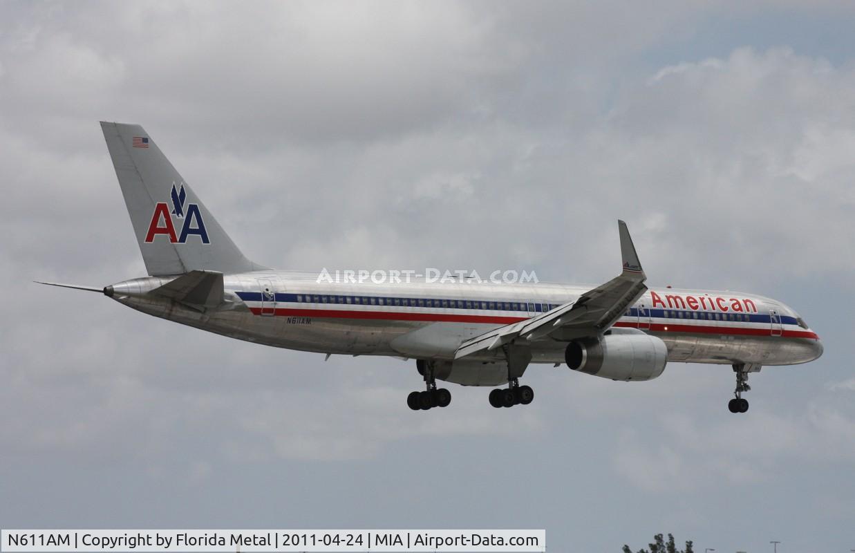 N611AM, 1989 Boeing 757-223 C/N 24487, American 757-200