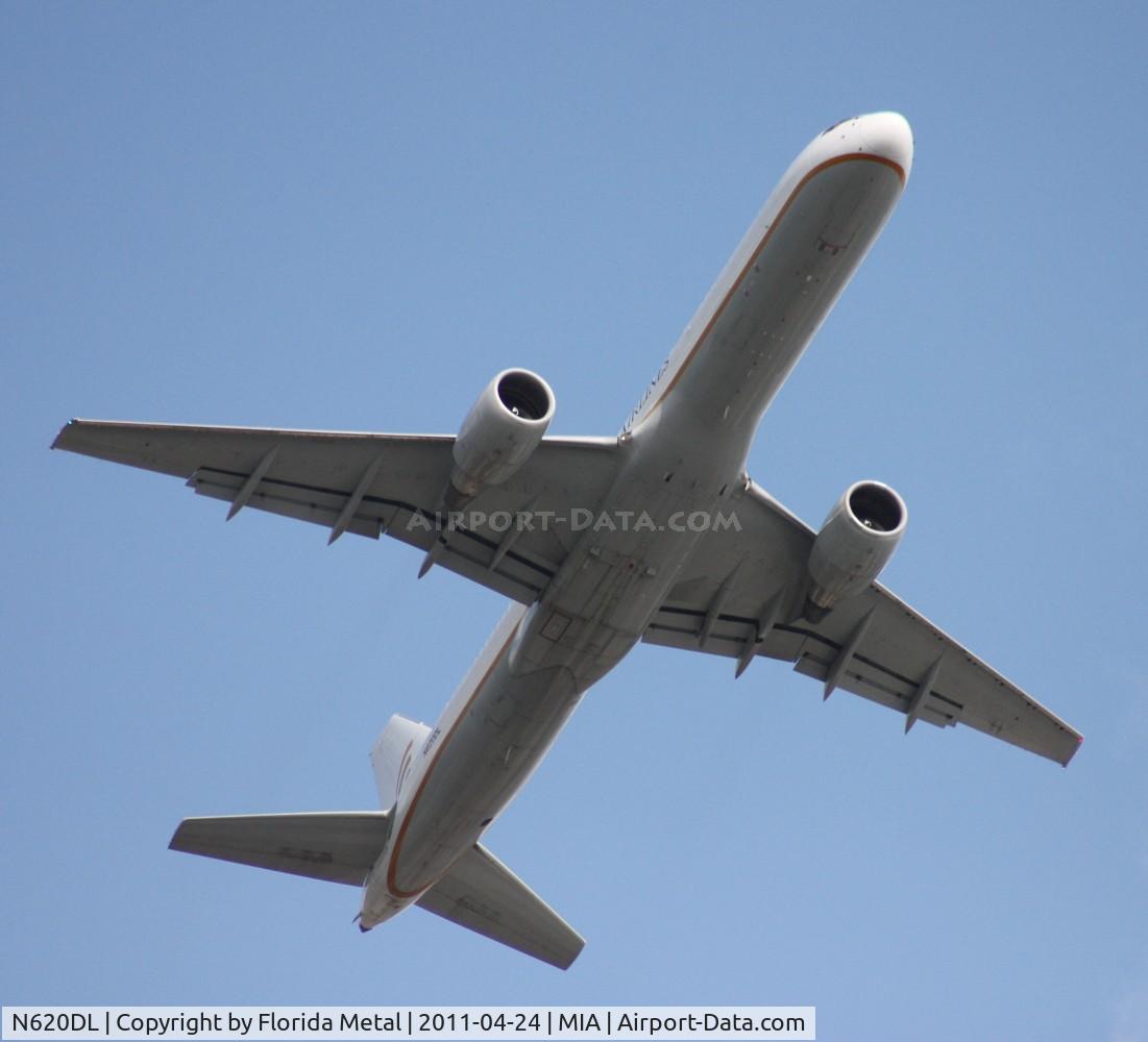 N620DL, 1986 Boeing 757-232 C/N 22910, Capital 757