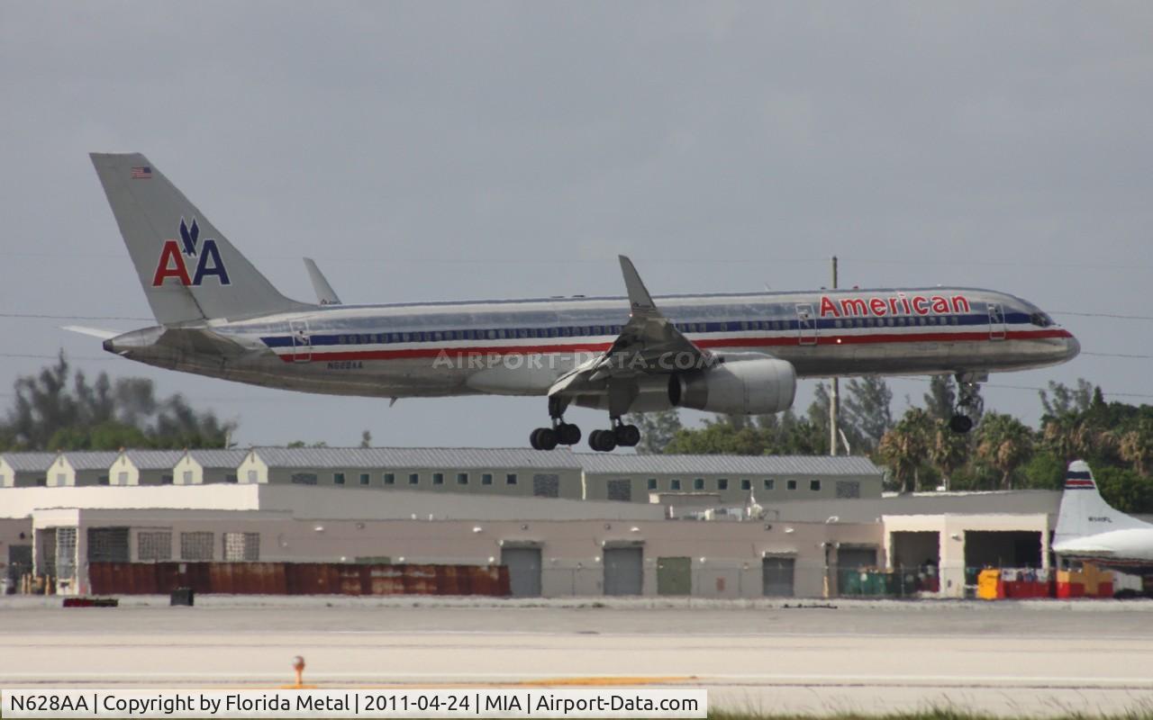 N628AA, 1990 Boeing 757-223 C/N 24586, American 757-200