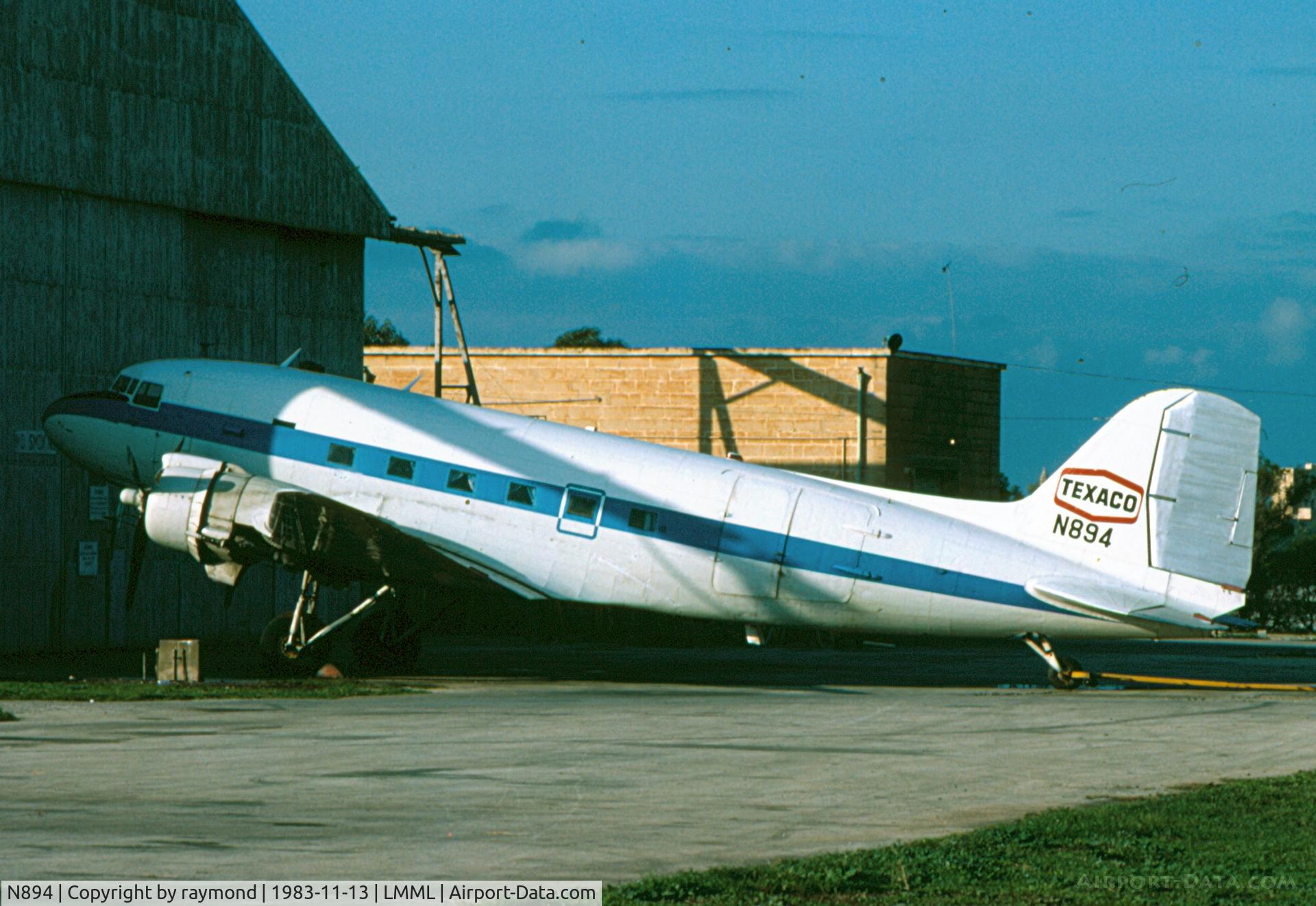 N894, Douglas DC-3 C/N 33203, DC3 N894 Texaco