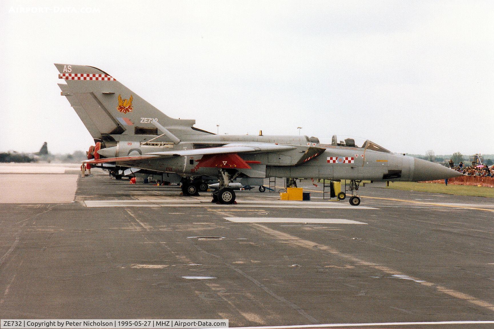 ZE732, 1987 Panavia Tornado F.3 C/N AS048/660/3296, Another view of the 56[Reserve] Squadron Tornado F.3 on the flight-line at the 1995 RAF Mildenhall Air Fete.