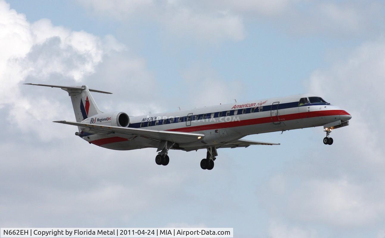 N662EH, 2004 Embraer ERJ-145LR (EMB-145LR) C/N 145777, American Eagle E145