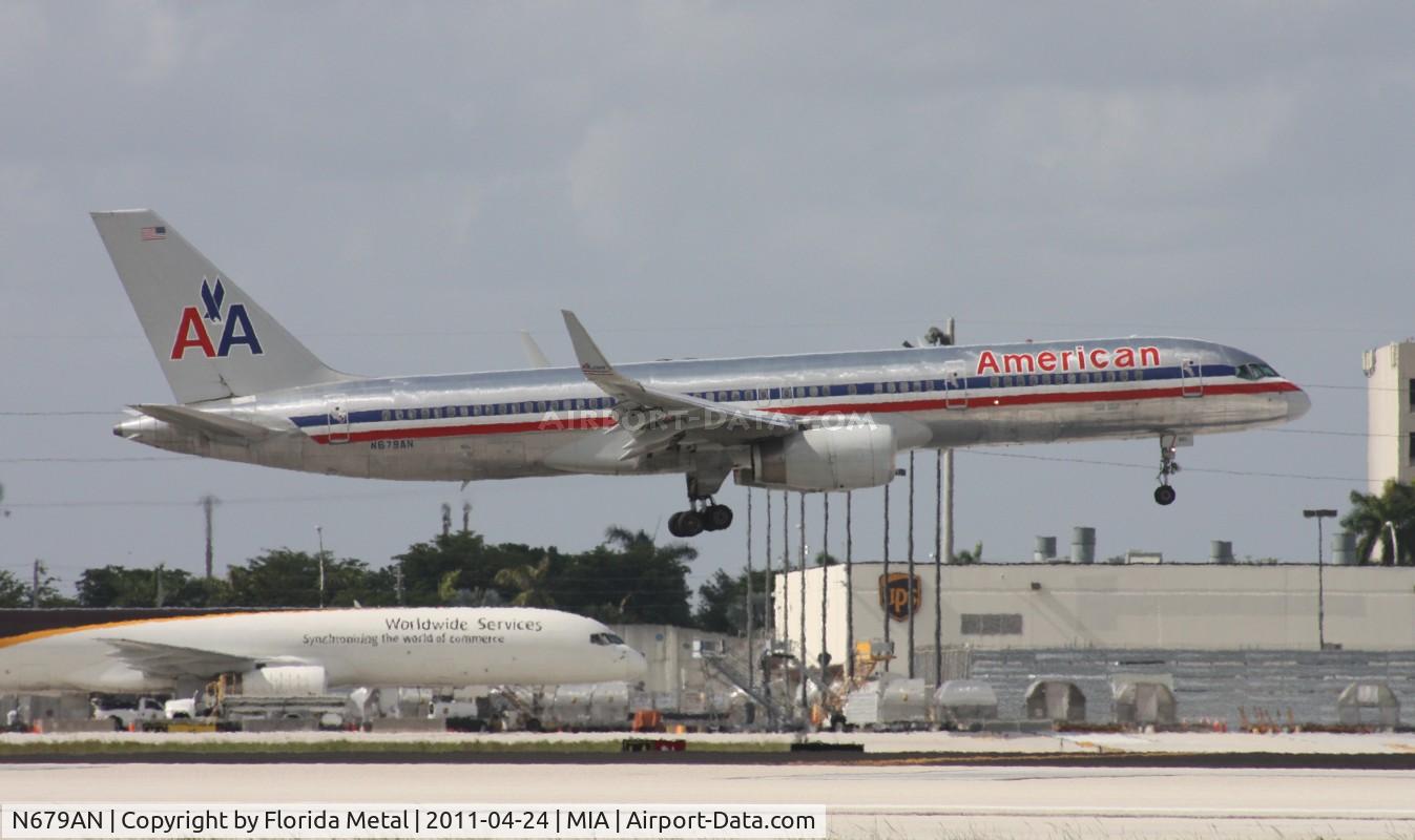 N679AN, 1999 Boeing 757-223F C/N 29589, American 757