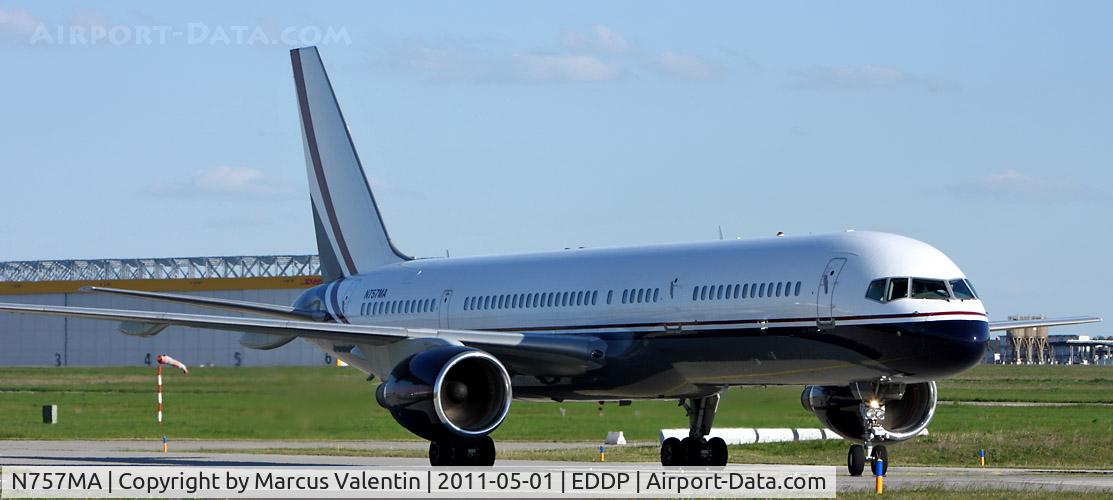 N757MA, 1997 Boeing 757-24Q C/N 28463, First visit in Leipzig with very VIP on Board.