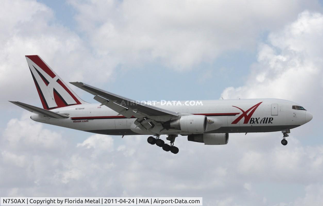 N750AX, 1984 Boeing 767-232 C/N 22227, ABX 767-200