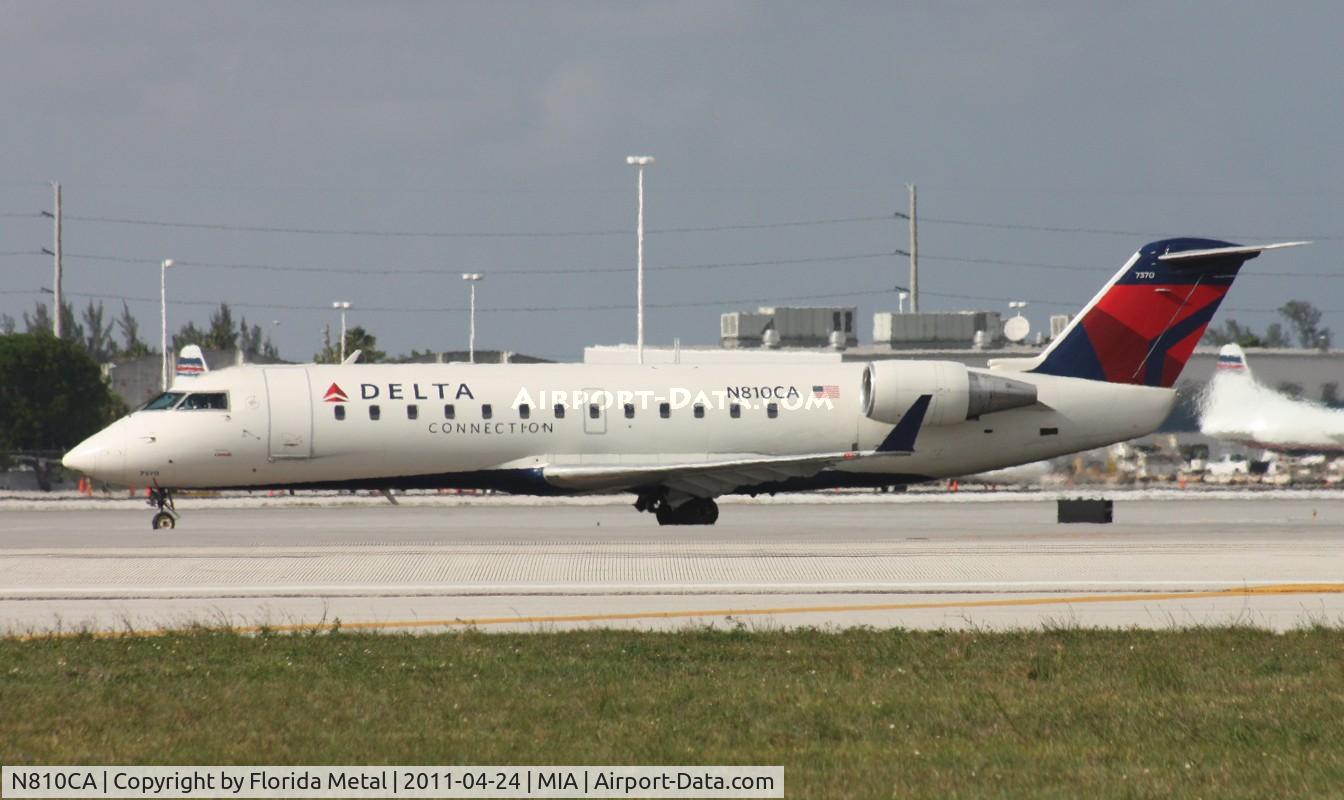 N810CA, 2000 Bombardier CRJ-100ER (CL-600-2B19) C/N 7370, Comair CRJ200