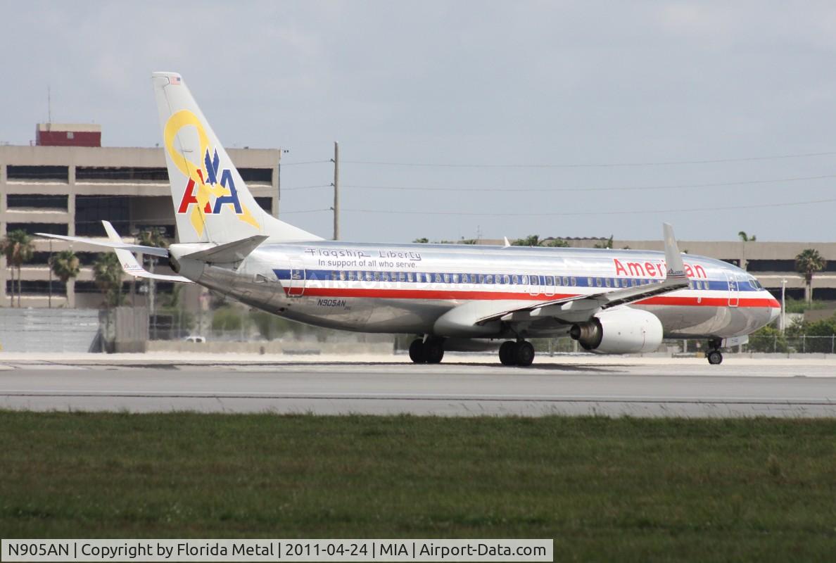 N905AN, 1999 Boeing 737-823 C/N 29507, Yellow Ribbon