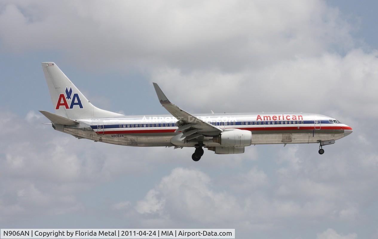 N906AN, 1999 Boeing 737-823 C/N 29508, American 737-800