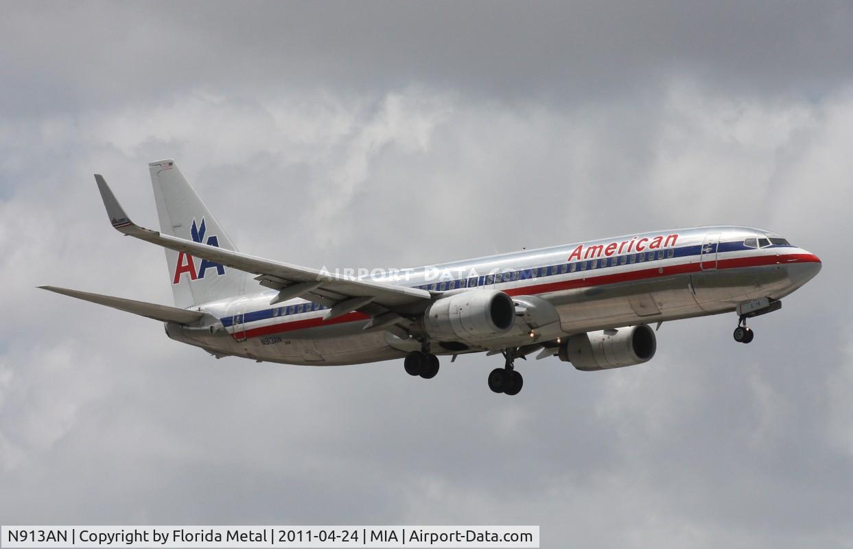N913AN, 1999 Boeing 737-823 C/N 29514, American 737-800