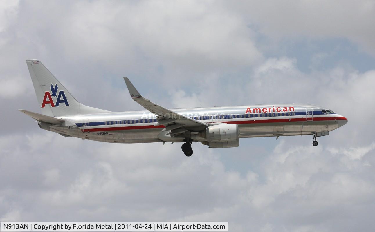 N913AN, 1999 Boeing 737-823 C/N 29514, American 737-800