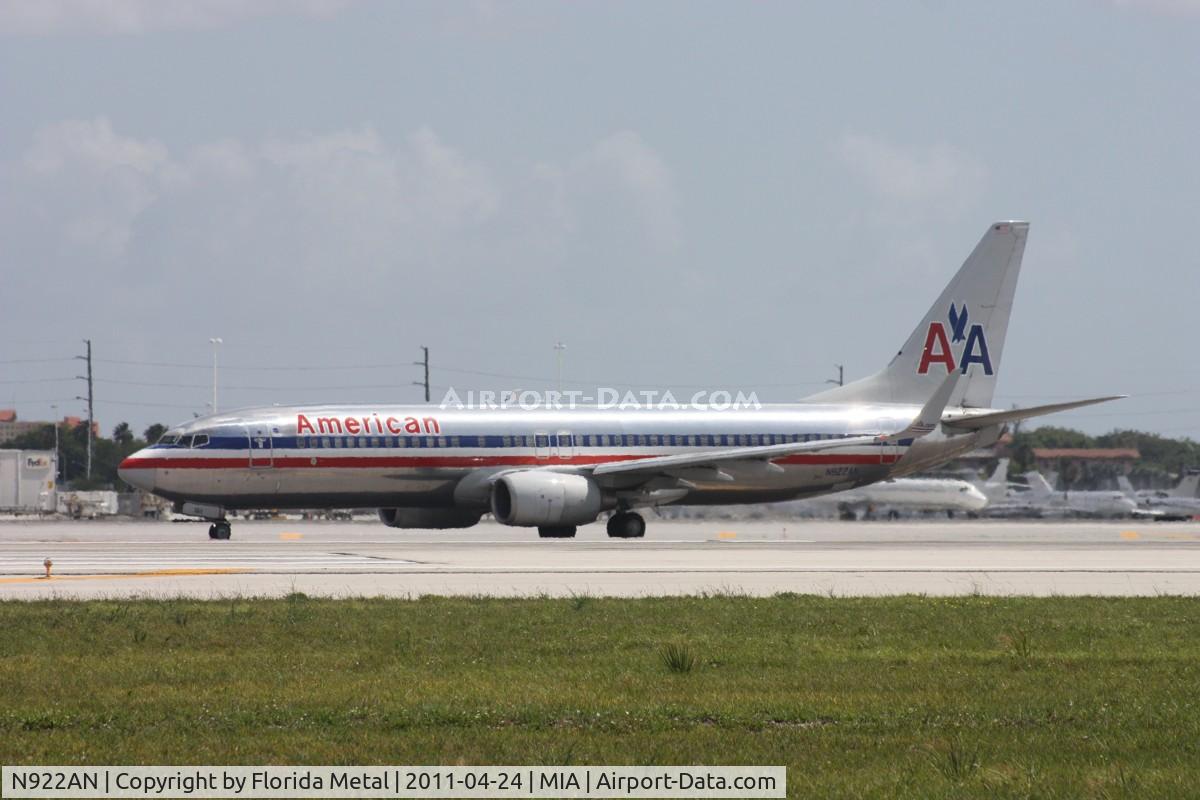 N922AN, 1999 Boeing 737-823 C/N 29523, American 737-800