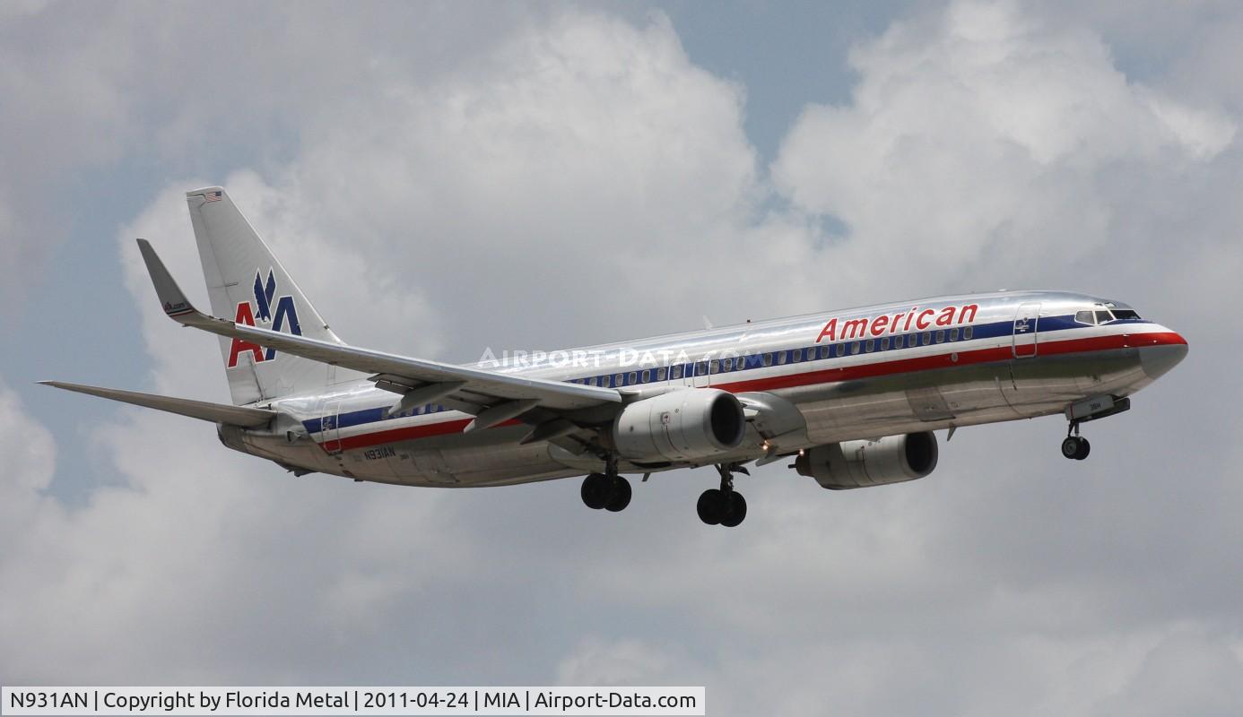 N931AN, 2000 Boeing 737-823 C/N 30079, American 737