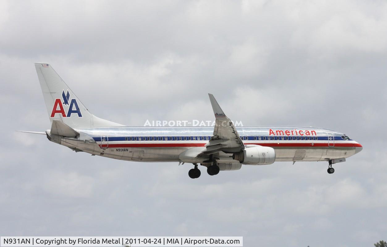 N931AN, 2000 Boeing 737-823 C/N 30079, American 737-800