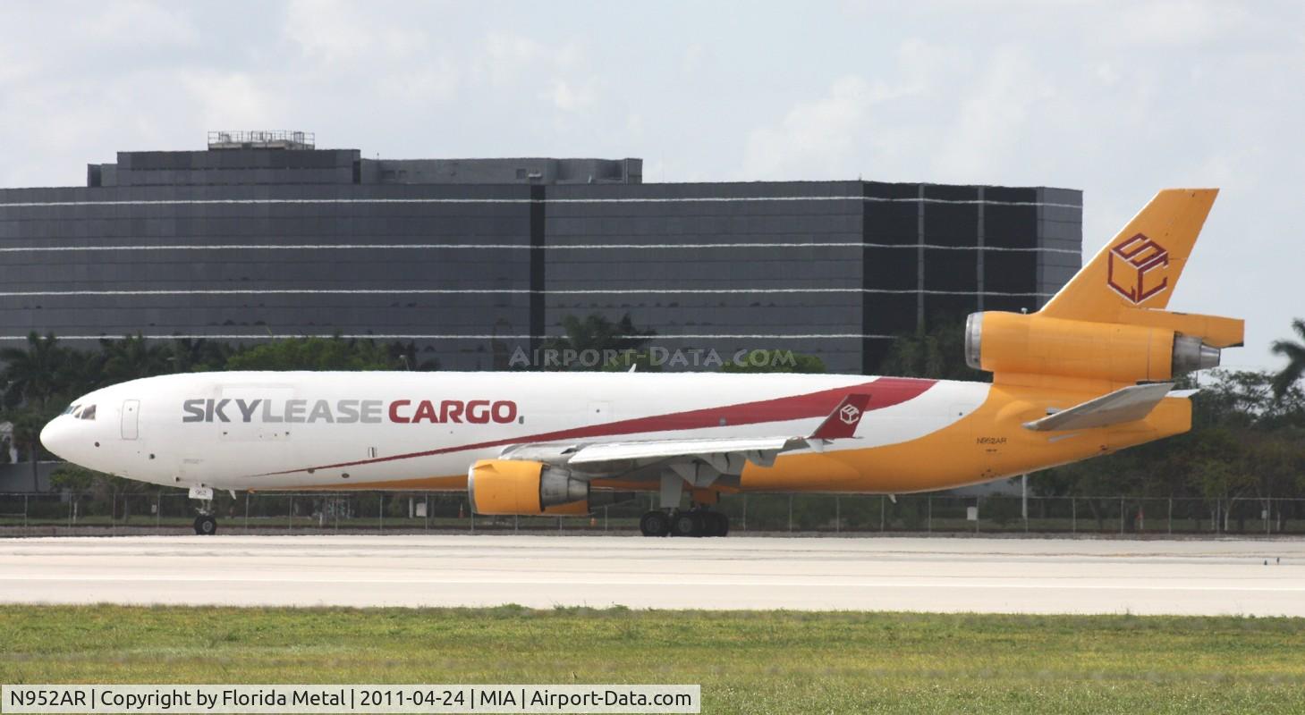 N952AR, 1992 McDonnell Douglas MD-11F C/N 48497, Sky Lease Cargo MD-11