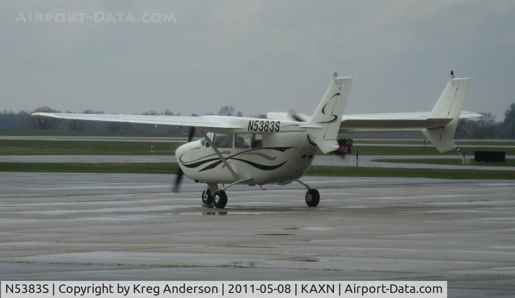 N5383S, 1966 Cessna 337A Super Skymaster C/N 337-0483, Cessna 337A Skymaster taxiing for departure.