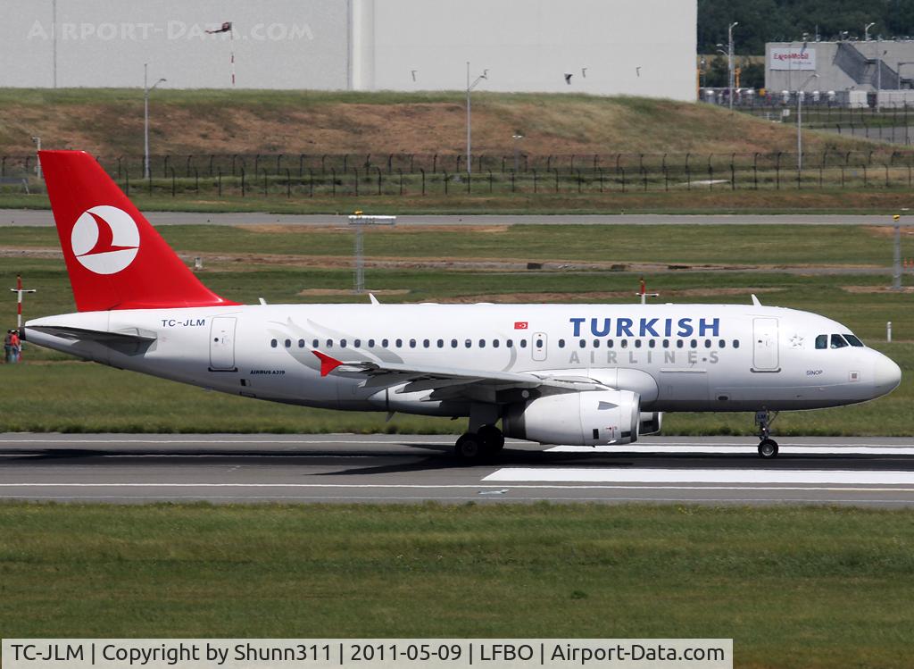 TC-JLM, 2006 Airbus A319-132 C/N 2738, Taking off rwy 14R