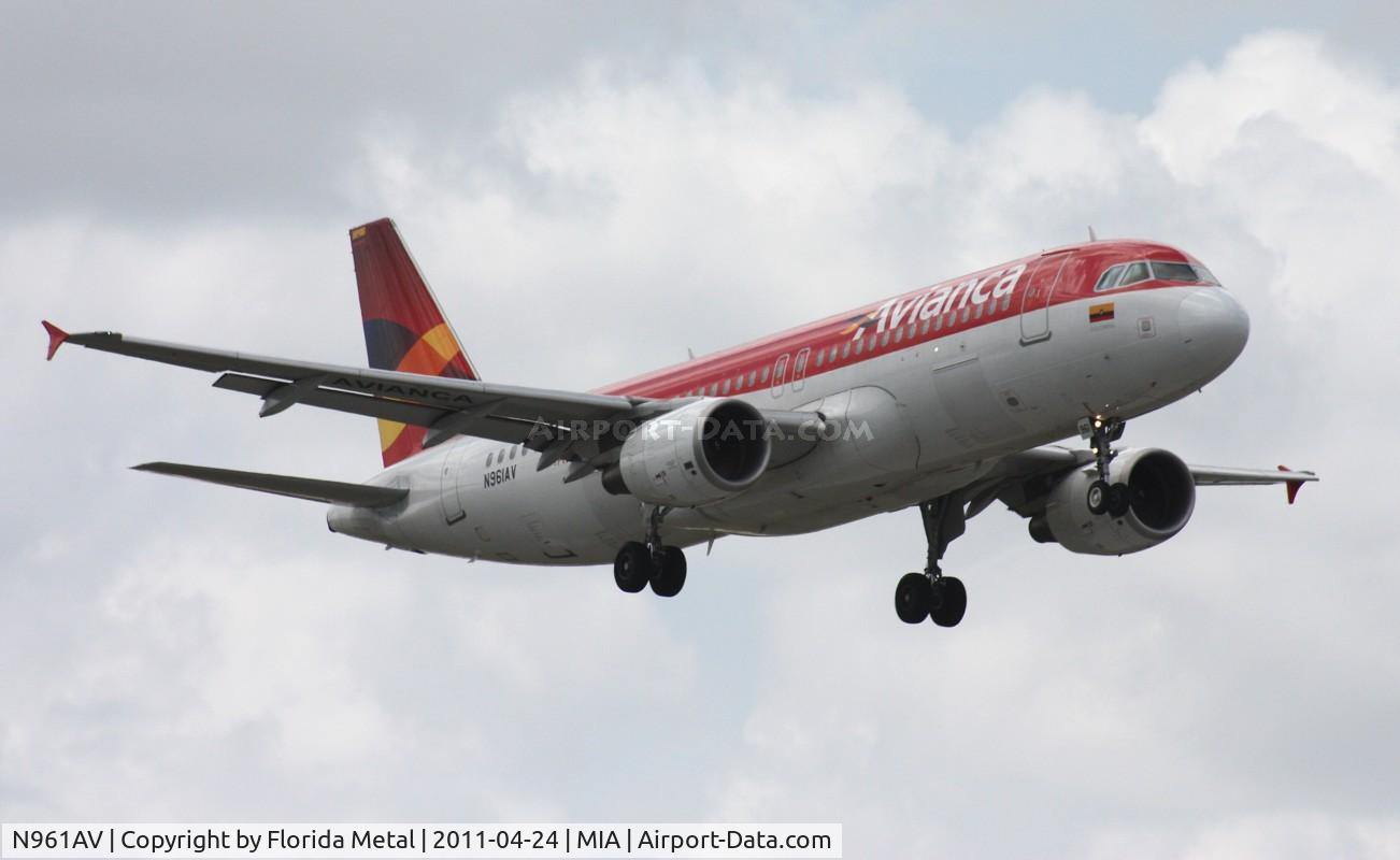 N961AV, 2009 Airbus A320-214 C/N 3961, Avianca A320