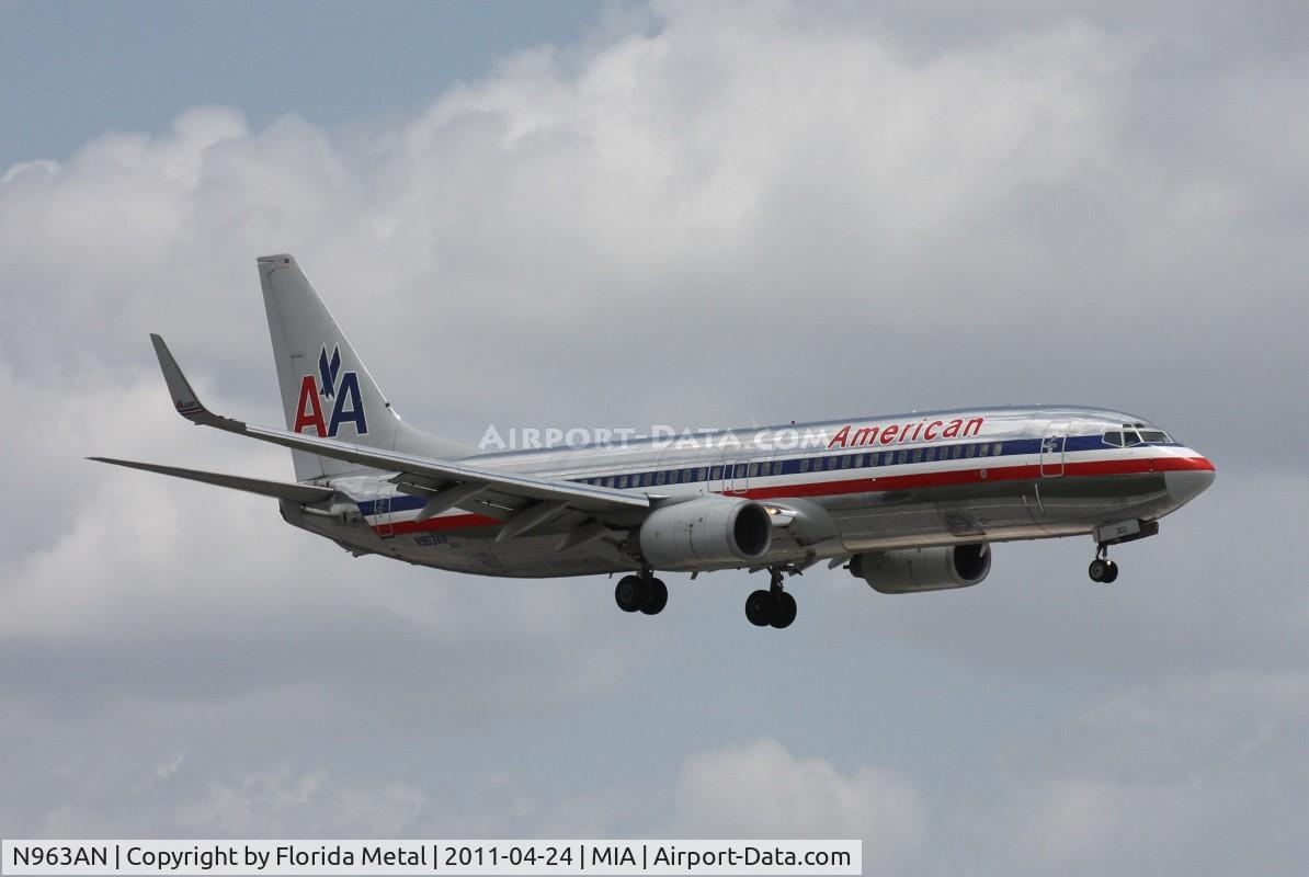 N963AN, 2001 Boeing 737-823 C/N 29543, American 737-800