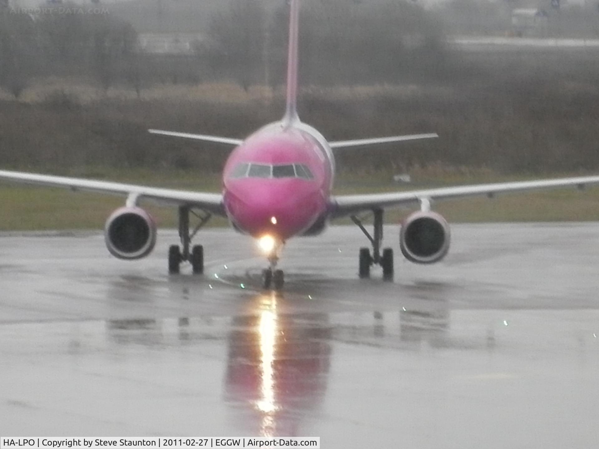 HA-LPO, 2008 Airbus A320-232 C/N 3384, Taken on a wet February morning at Luton whilst waiting to fly to Cyprus