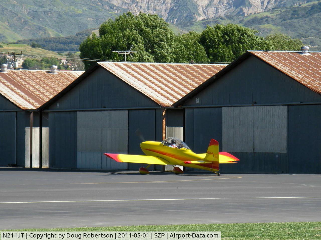N211JT, 2006 Vans RV-8 C/N 81002, 2006 Taylor VAN's RV-8, Lycoming O-320-A2B 150 Hp, taxi