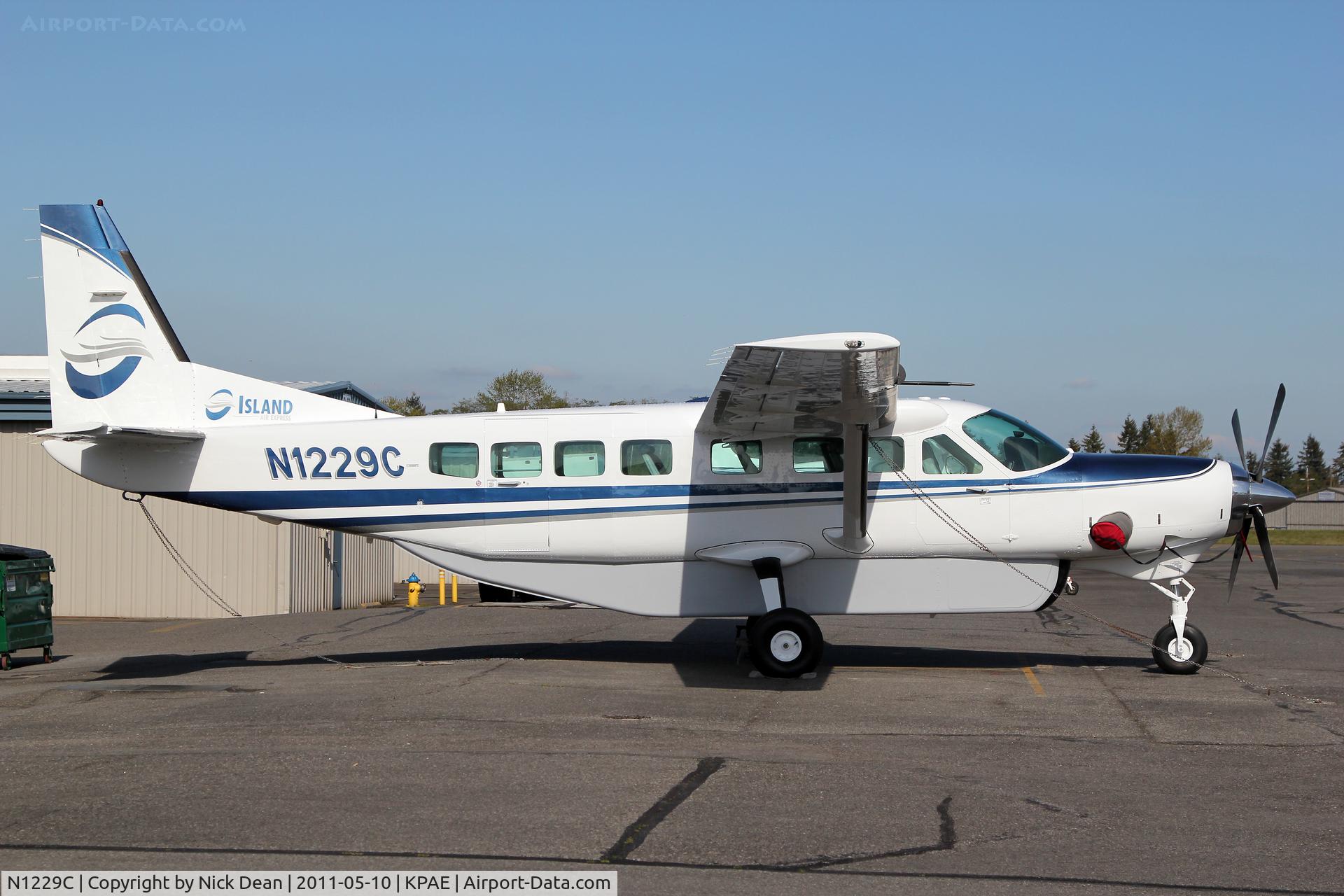 N1229C, 1996 Cessna 208B Grand Caravan C/N 208B0589, KPAE/PAE