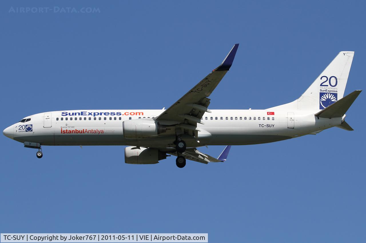 TC-SUY, 2001 Boeing 737-86N C/N 30806, SunExpress