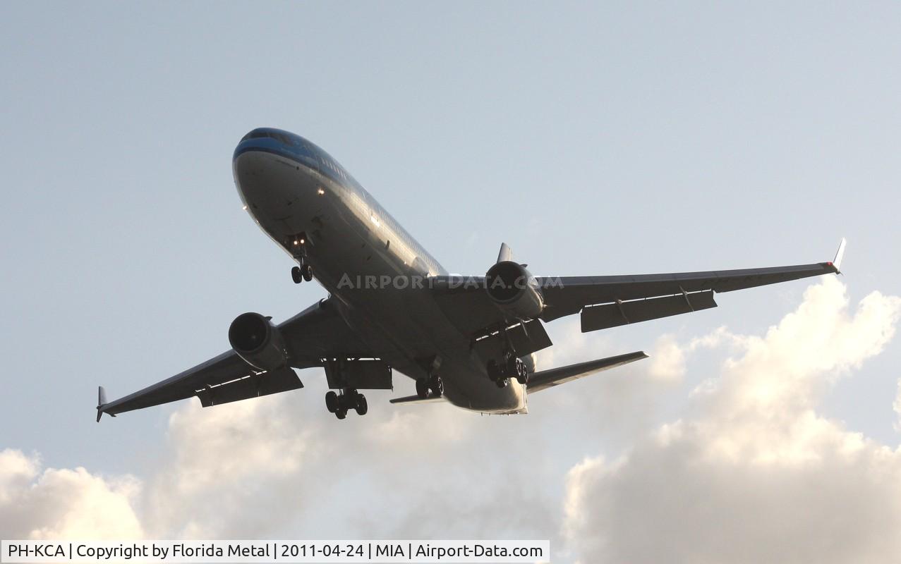 PH-KCA, 1993 McDonnell Douglas MD-11 C/N 48555, KLM MD-11