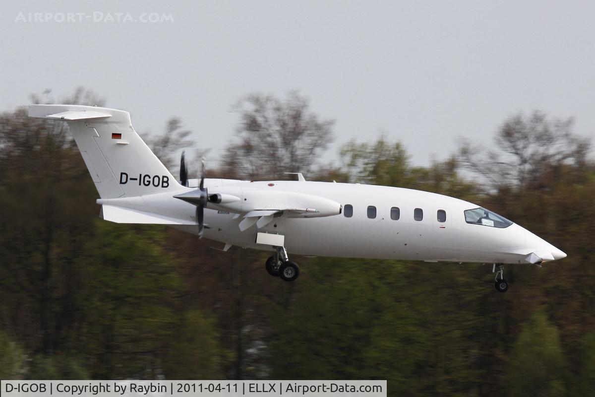 D-IGOB, 1992 Piaggio P-180 Avanti C/N 1016, Has a sound like a vacuum-cleaner