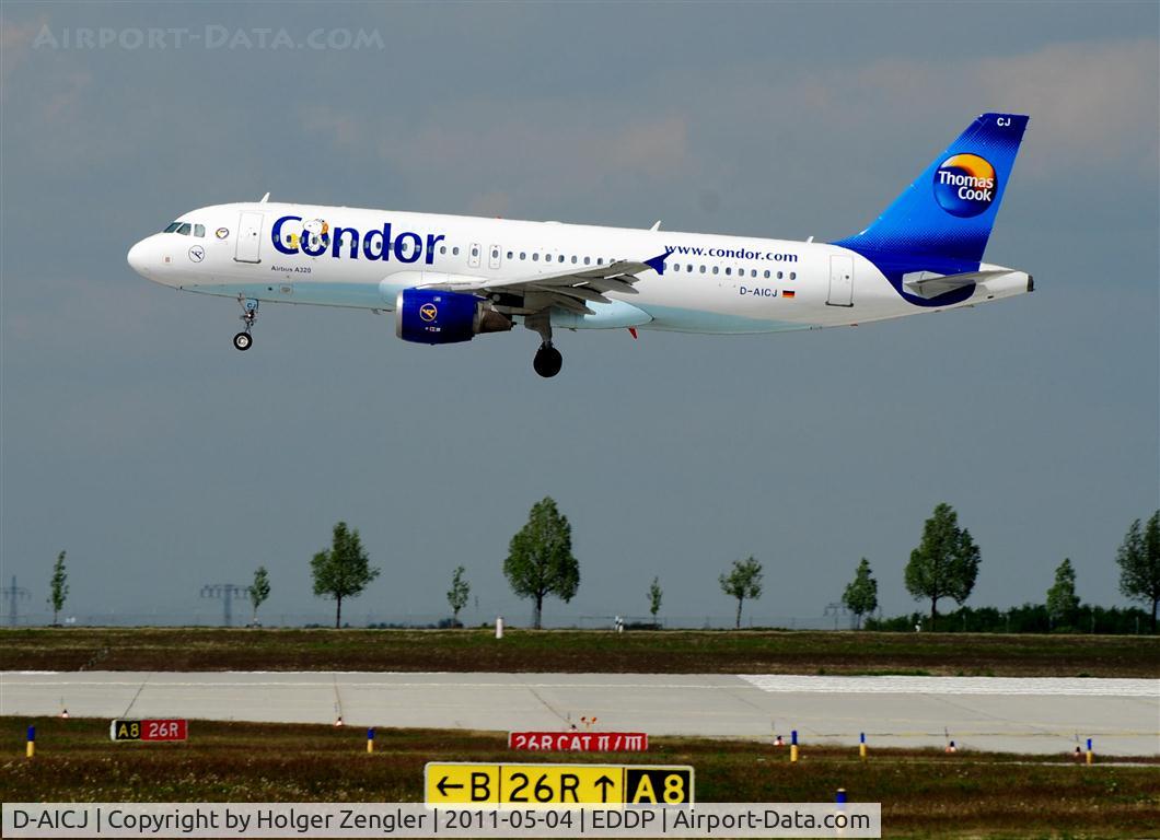 D-AICJ, 2001 Airbus A320-212 C/N 1402, Approch on rwy 26R.