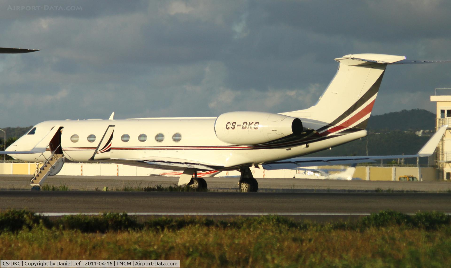 CS-DKC, 2005 Gulfstream Aerospace GV-SP (G550) C/N 5057, New paint colors for the CS-DKC