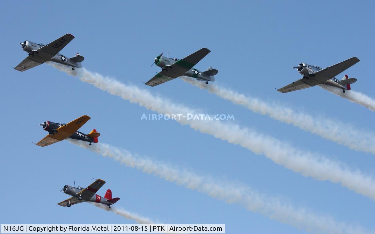 N16JG, 1942 North American AT-6C Texan C/N 88-11731, Screaming Rebels