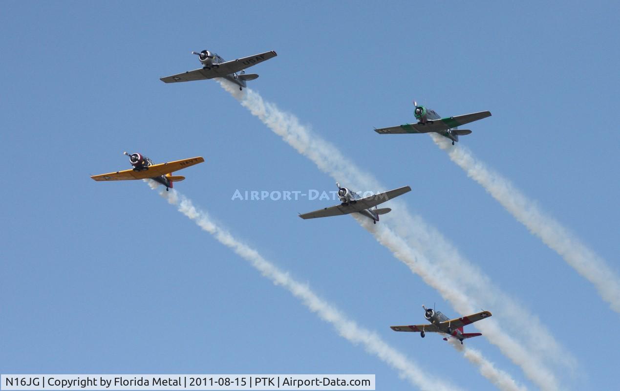 N16JG, 1942 North American AT-6C Texan C/N 88-11731, Screaming Rebels
